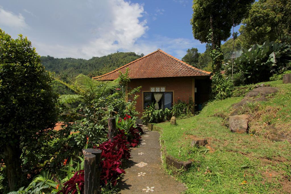 Melanting Cottages Munduk  Luaran gambar